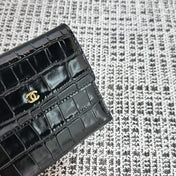 CHANEL 26S FLAP WALLET 11 IN BLACK CROCODILE-EMBOSSED CALFSKIN STYLE 2