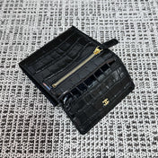 CHANEL 26S FLAP WALLET 11 IN BLACK CROCODILE-EMBOSSED CALFSKIN STYLE 2