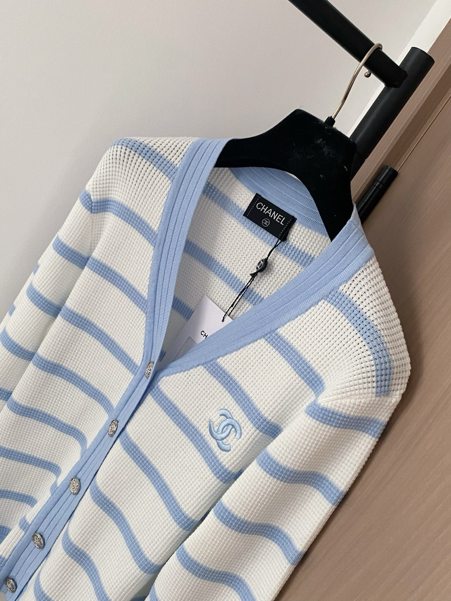 CHANEL 25S CARDIGAN STYLE 139