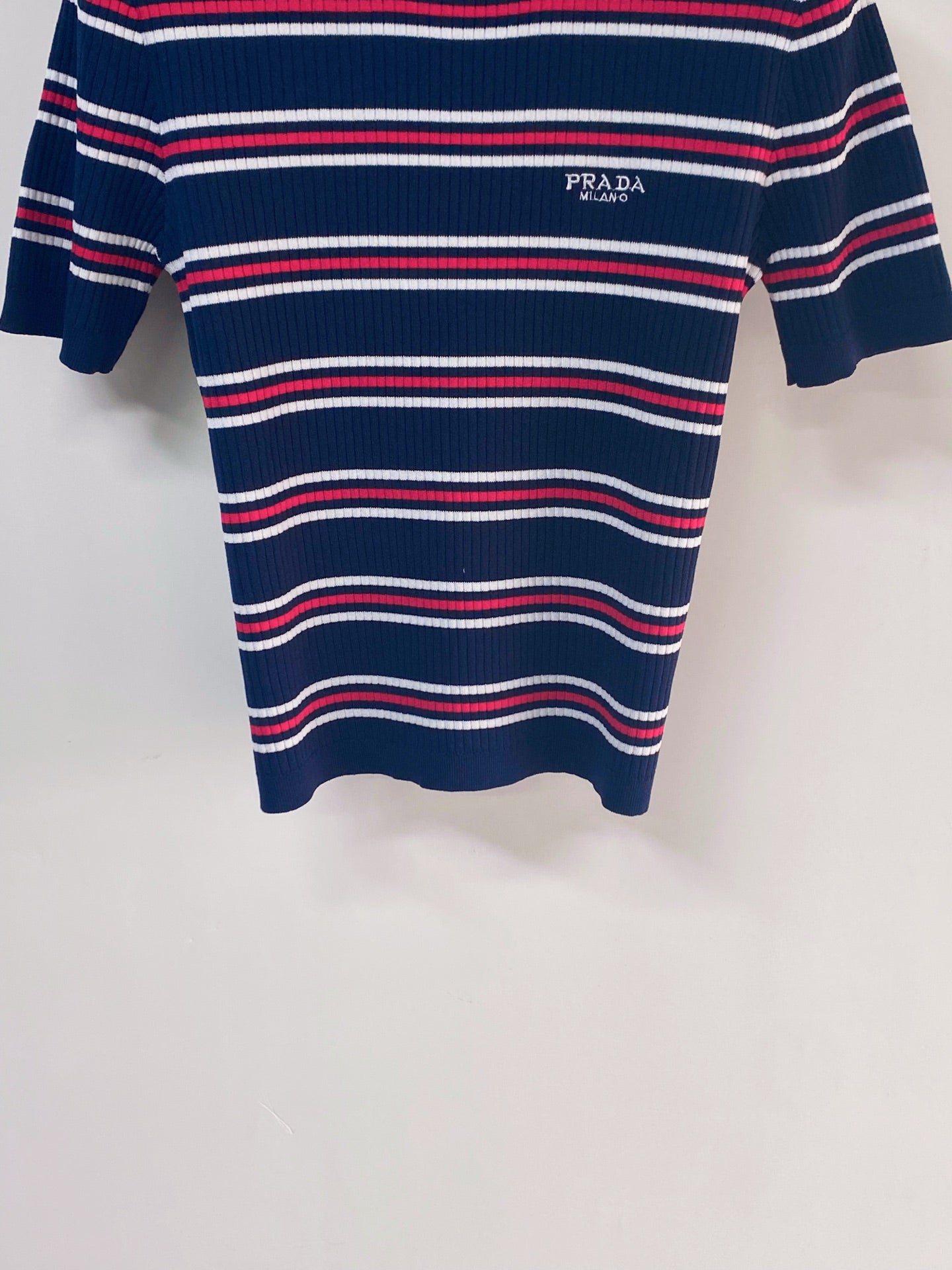 PRADA 26S SHORT-SLEEVED SWEATER STYLE 894