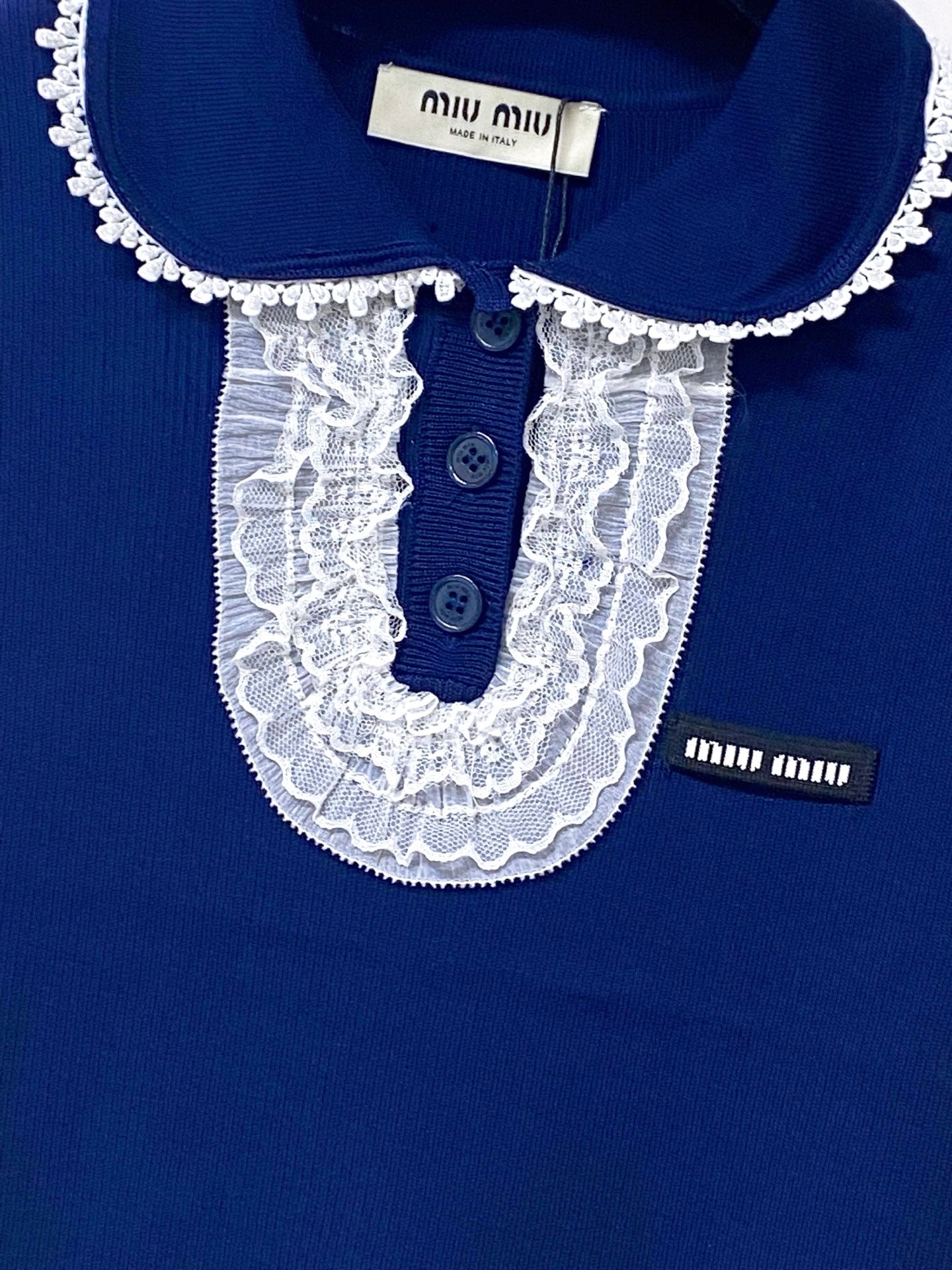 MIUMIU 26S SLEEVELESS POLO TOP STYLE 1051