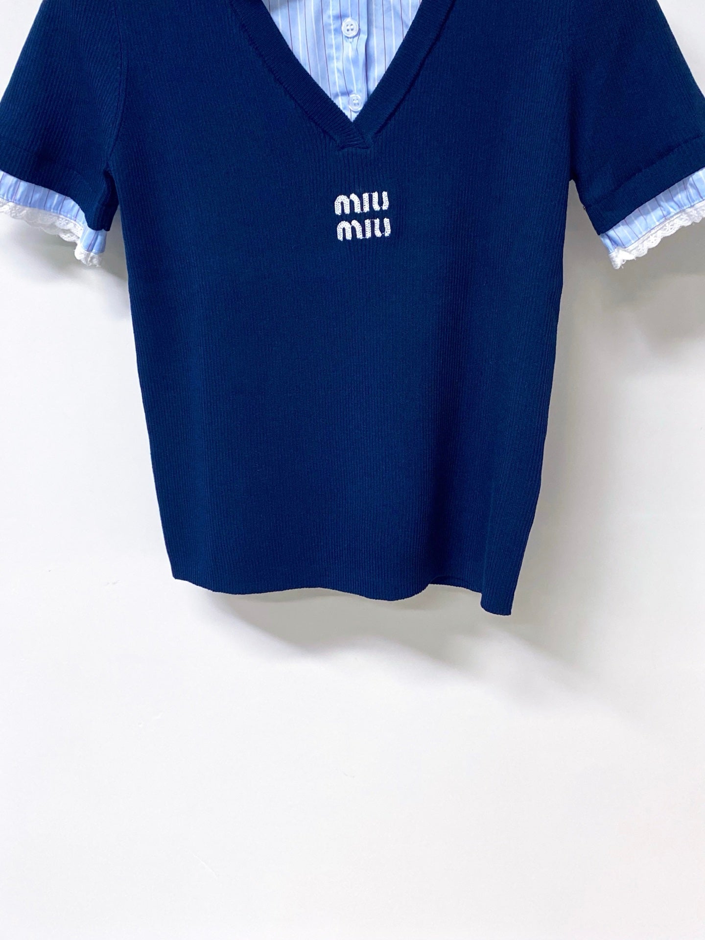 MIUMIU 26S SHORT-SLEEVED KNIT POLO SHIRT STYLE 1055