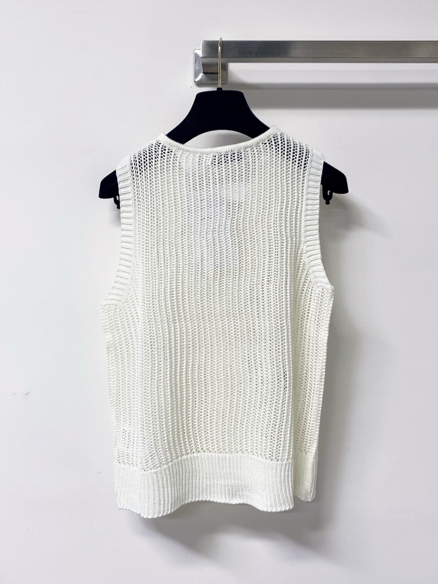 DIOR 26S V-NECK SLEEVELESS KNIT TOP 1243