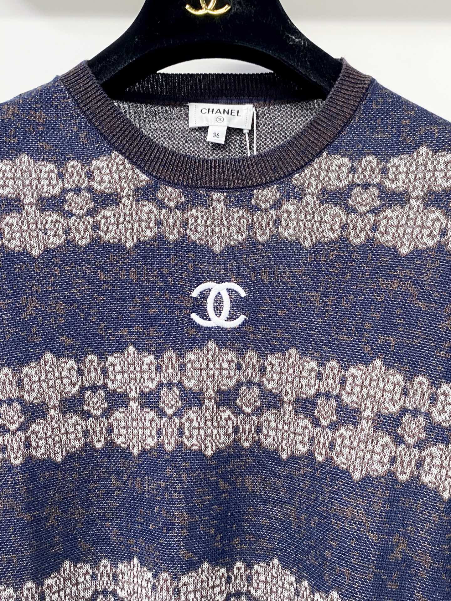 CHANEL 26S SHORT-SLEEVE T-SHIRT 1401