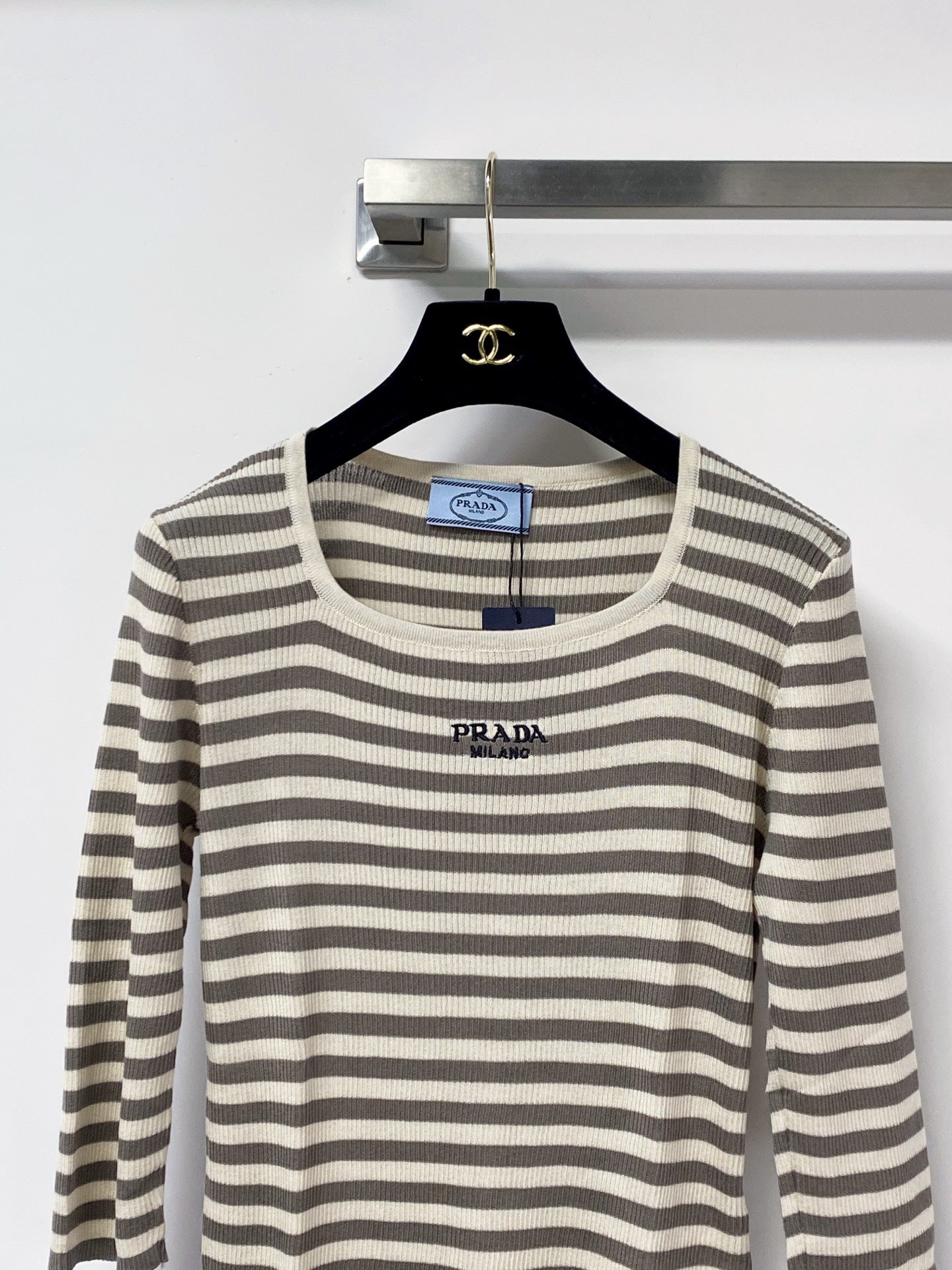 PRADA 26S STRIPED SCOOP-NECK KNIT TOP 1144