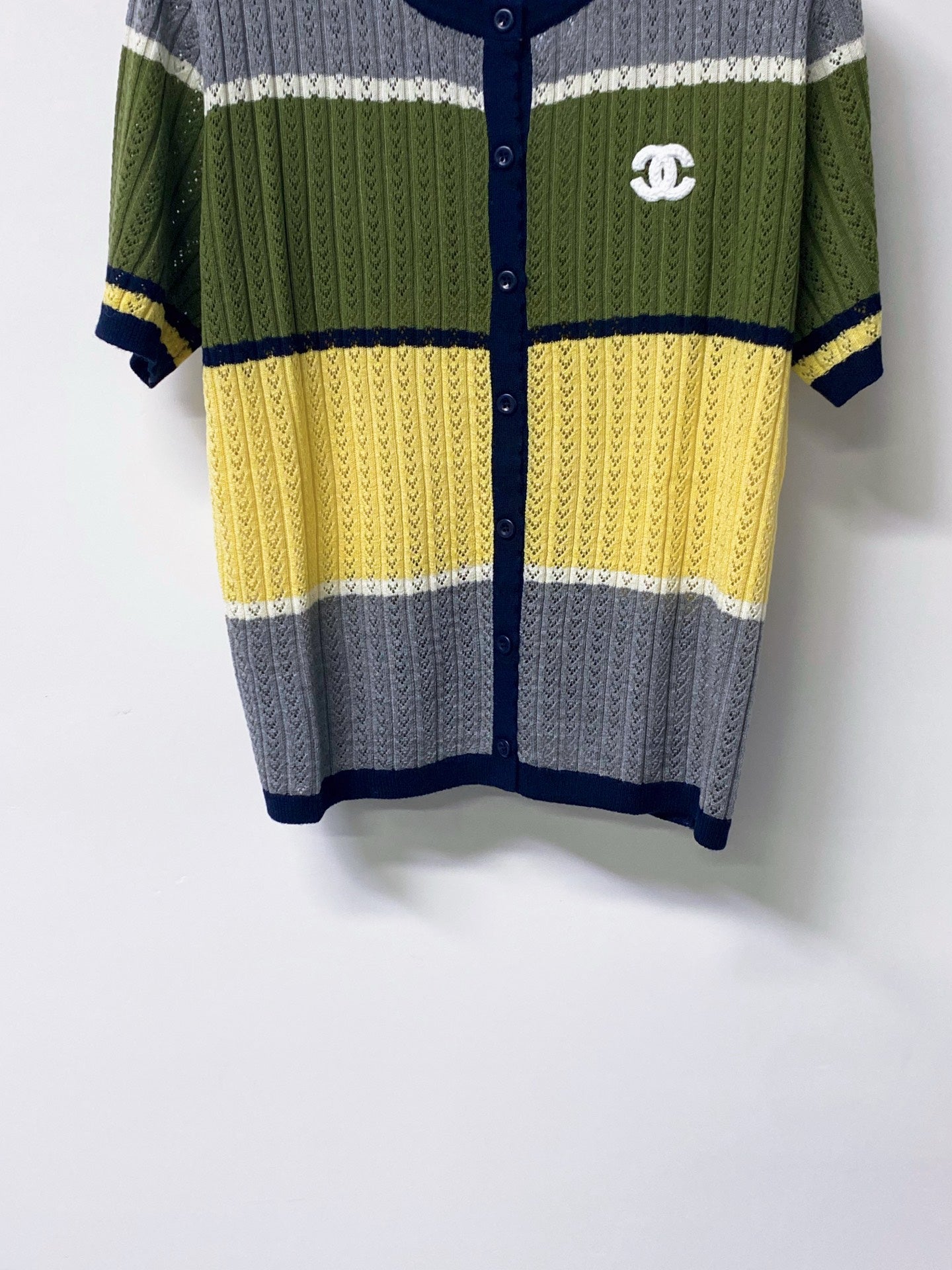 CHANEL 26S SHORT-SLEEVE KNIT CARDIGAN 1641