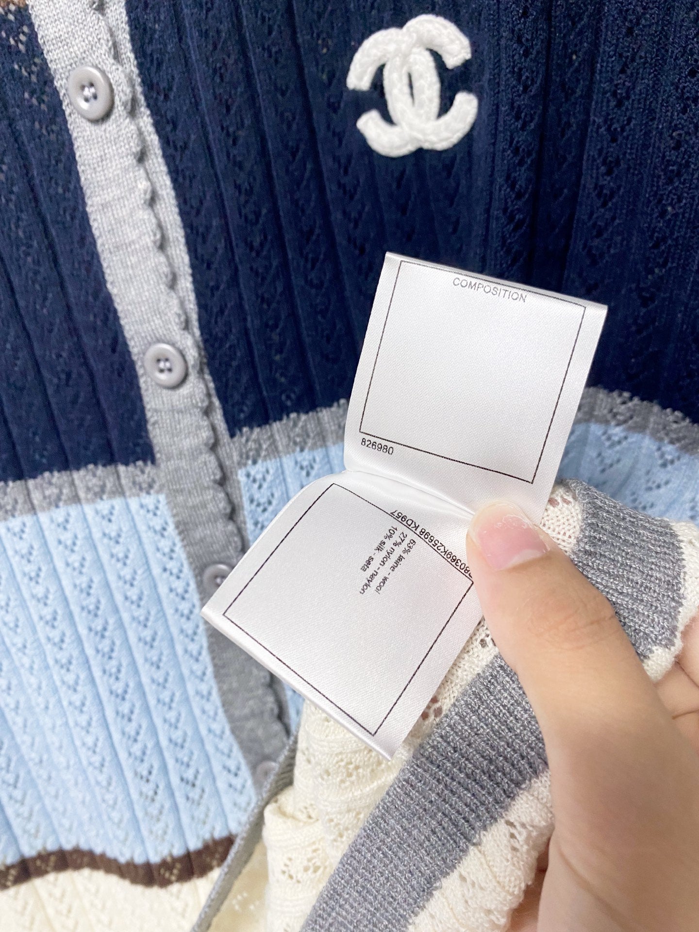CHANEL 26S SHORT-SLEEVE KNIT CARDIGAN 1640