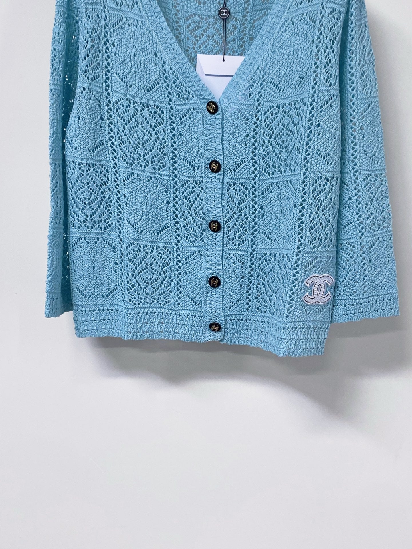 CHANEL 26S LACE KNIT V-NECK CARDIGAN 1523