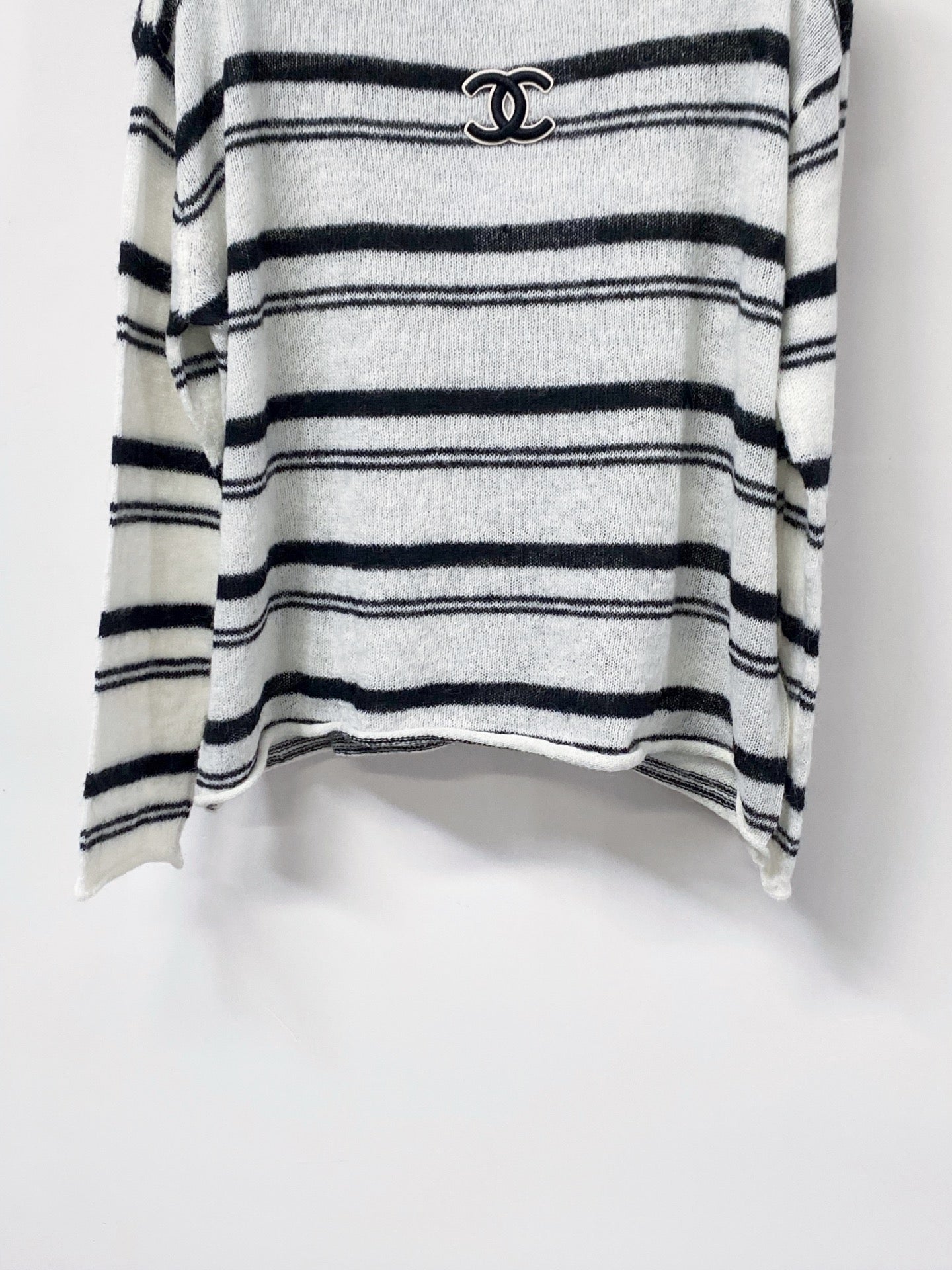 CHANEL 26S STRIPED CREWNECK KNIT SWEATER 1514