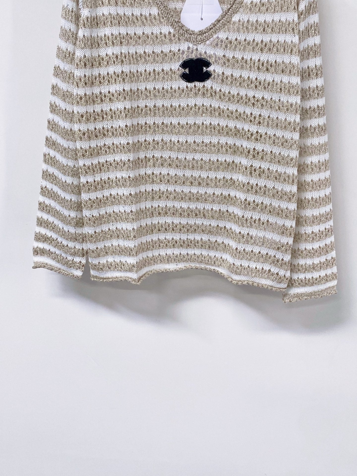 CHANEL 26S V-NECK KNIT SWEATER 1504