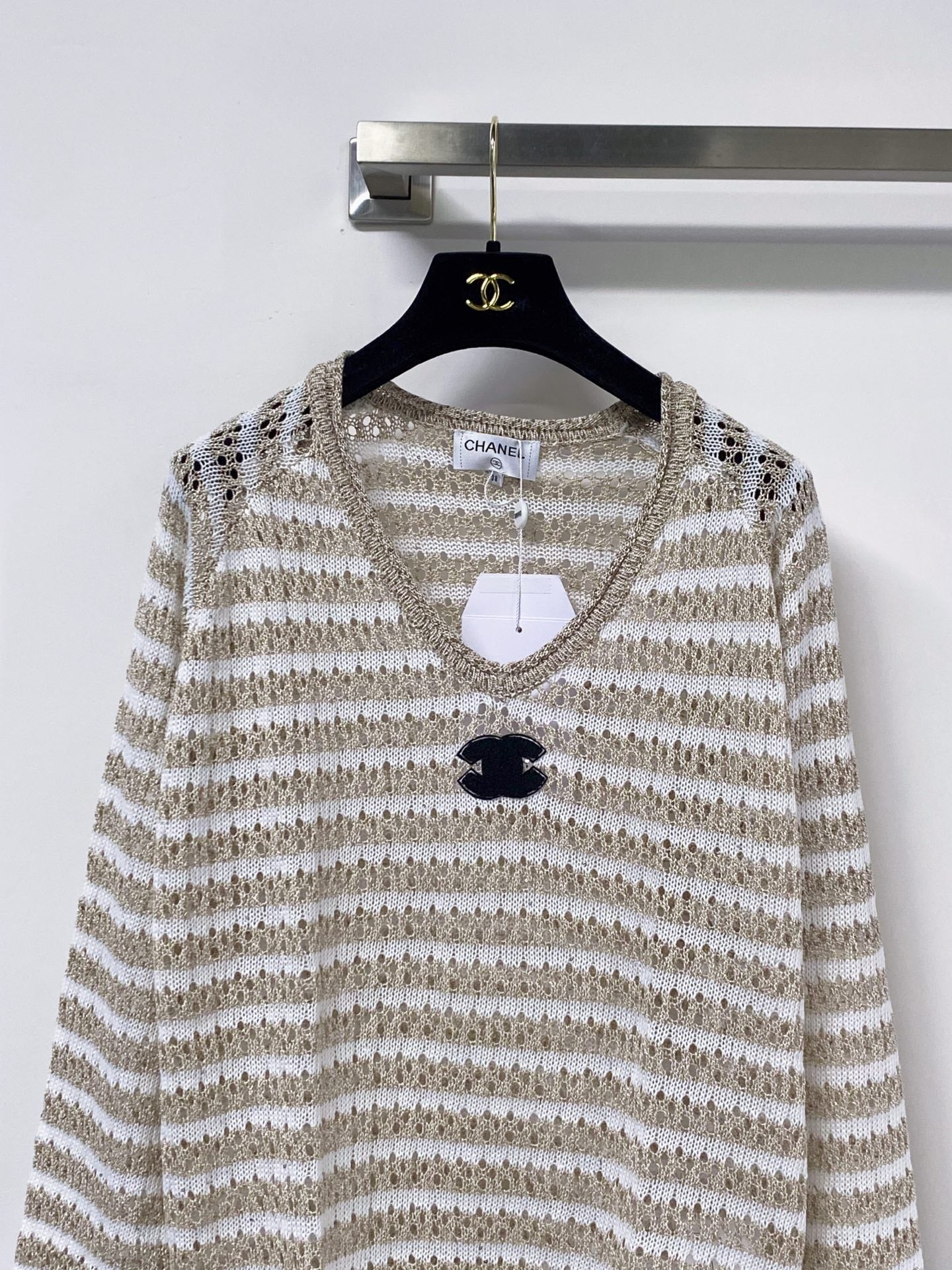 CHANEL 26S V-NECK KNIT SWEATER 1504