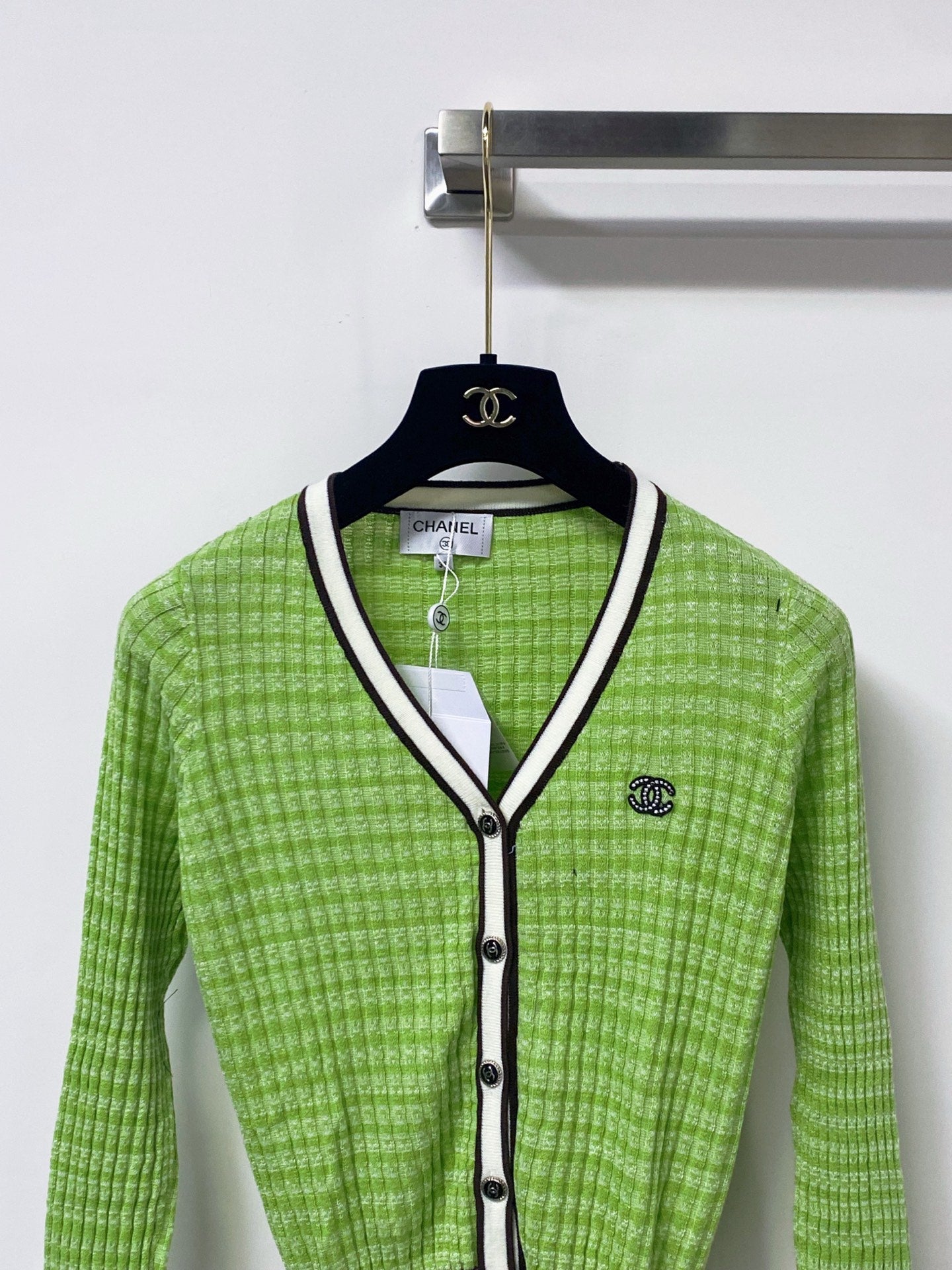CHANEL 26S KNIT CARDIGAN 1673