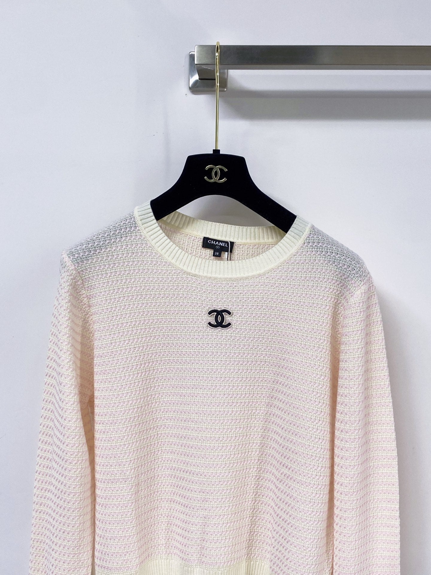 CHANEL 26S CREW-NECK KNIT SWEATER 1750