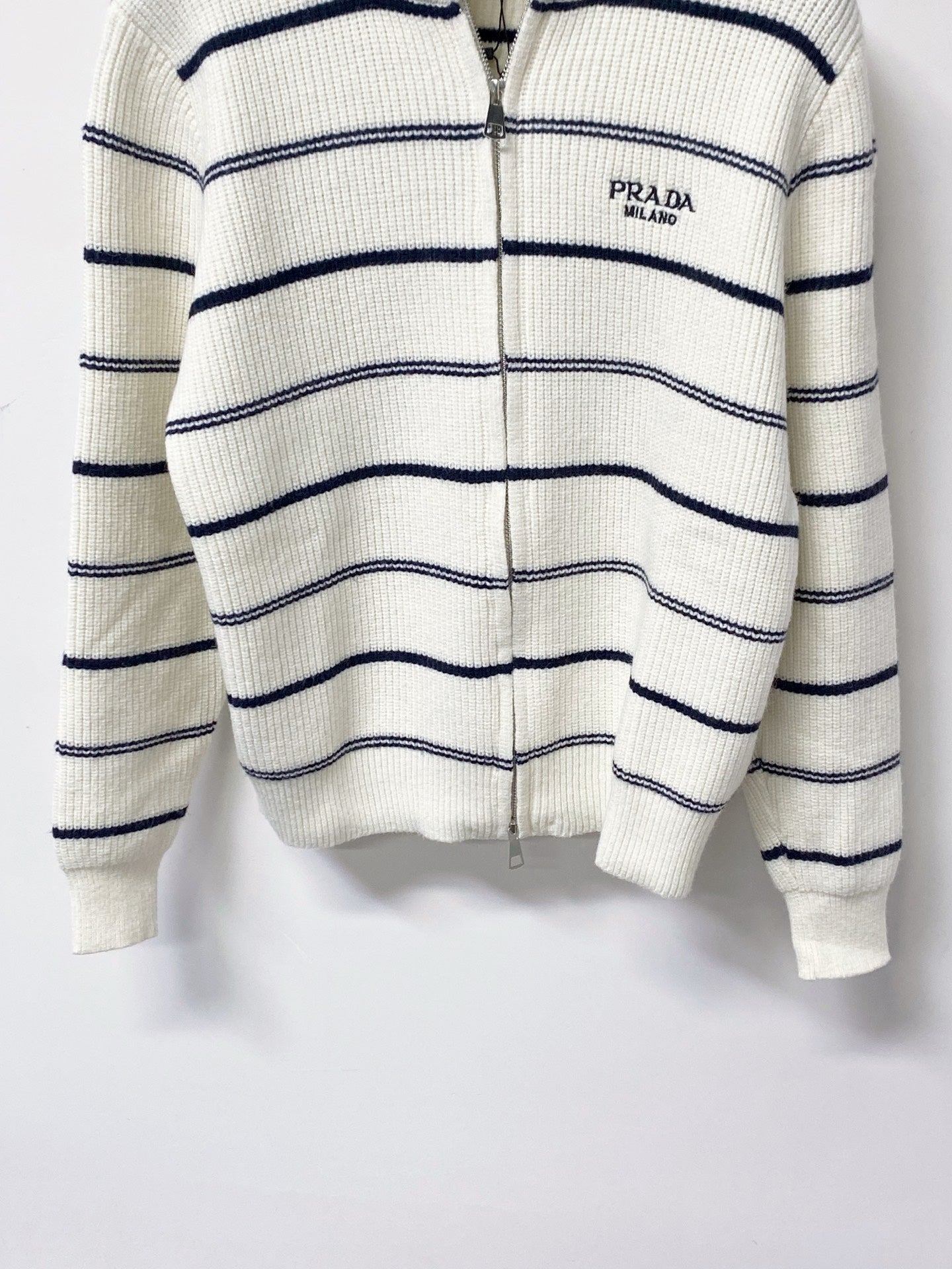 PRADA 26S ZIP-UP KNIT CARDIGAN 1333