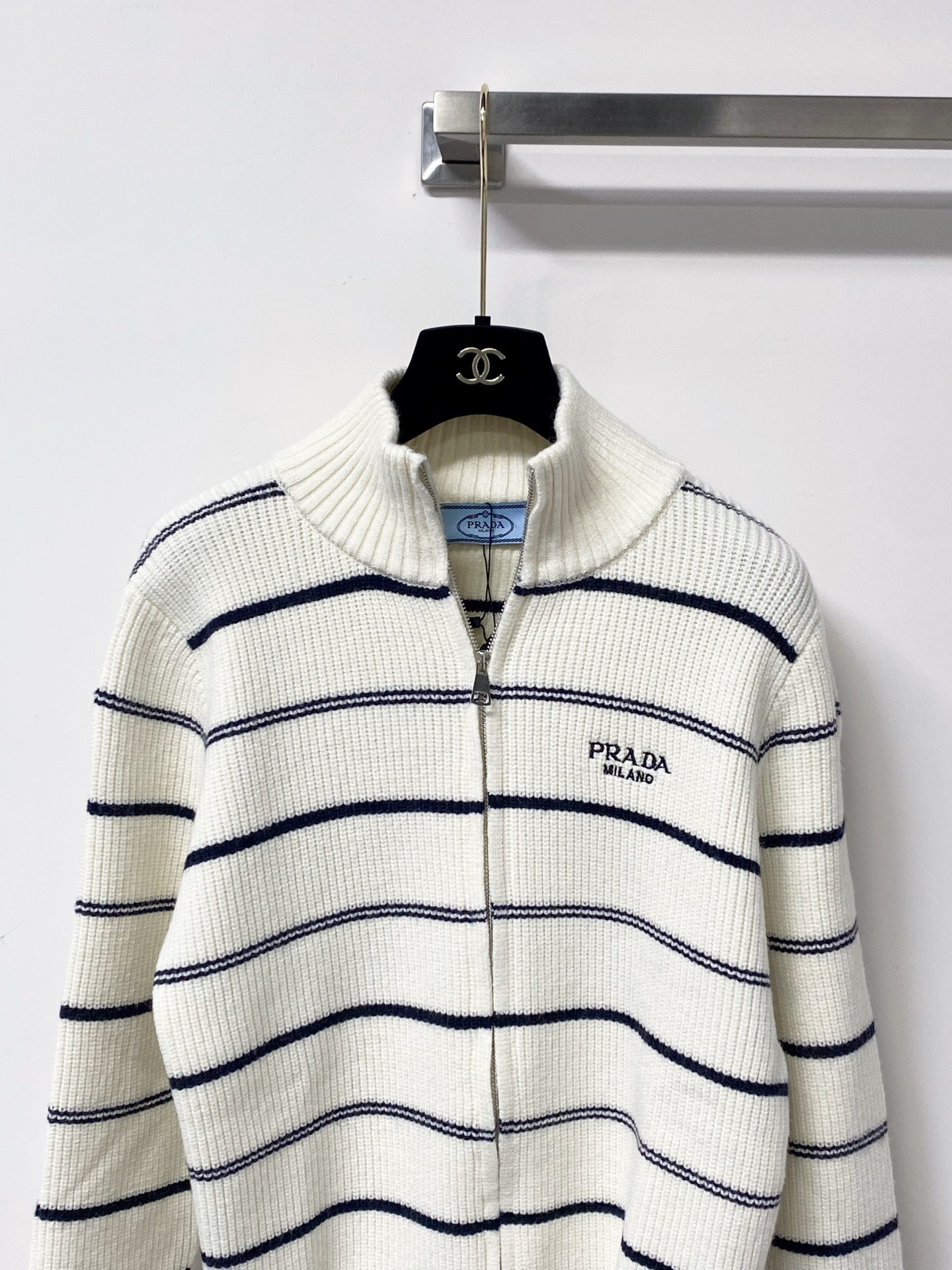 PRADA 26S ZIP-UP KNIT CARDIGAN 1333