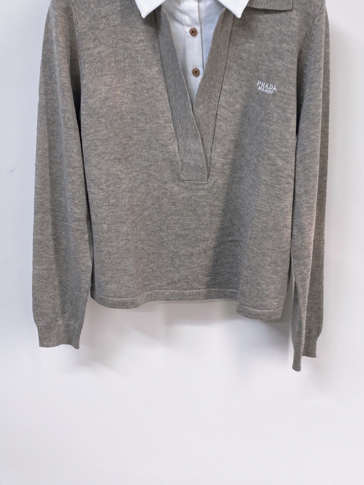 PRADA 26S V-NECK KNIT TOP WITH SHIRT COLLAR 1314