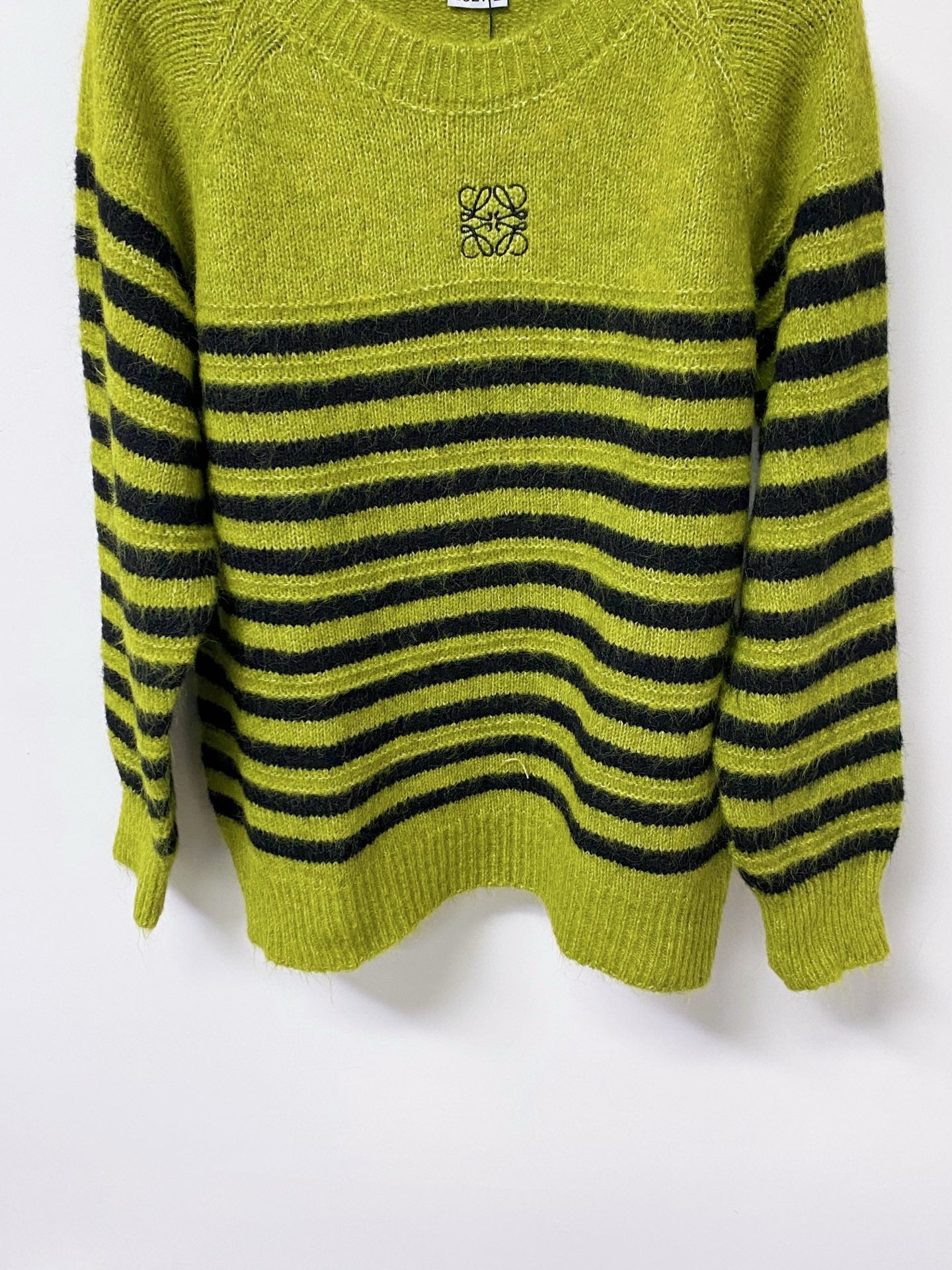 LOEWE 26S CREW-NECK KNIT SWEATER 685