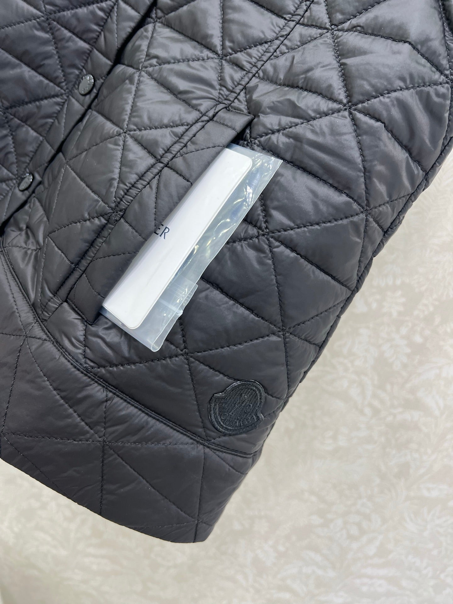 MONCLER 25S DOWN VEST IN BLACK 100