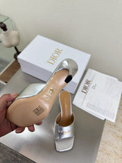 DIOR 26S KITTEN HEEL MULE SANDALS IN SILVER CALFSKIN WITH LOGO