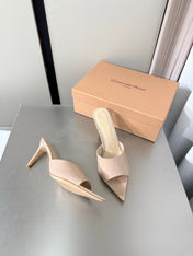 GIANVITO ROSSI 26S POINTED-TOE SANDALS 90 MM IN BEIGE PATENT CALFSKIN