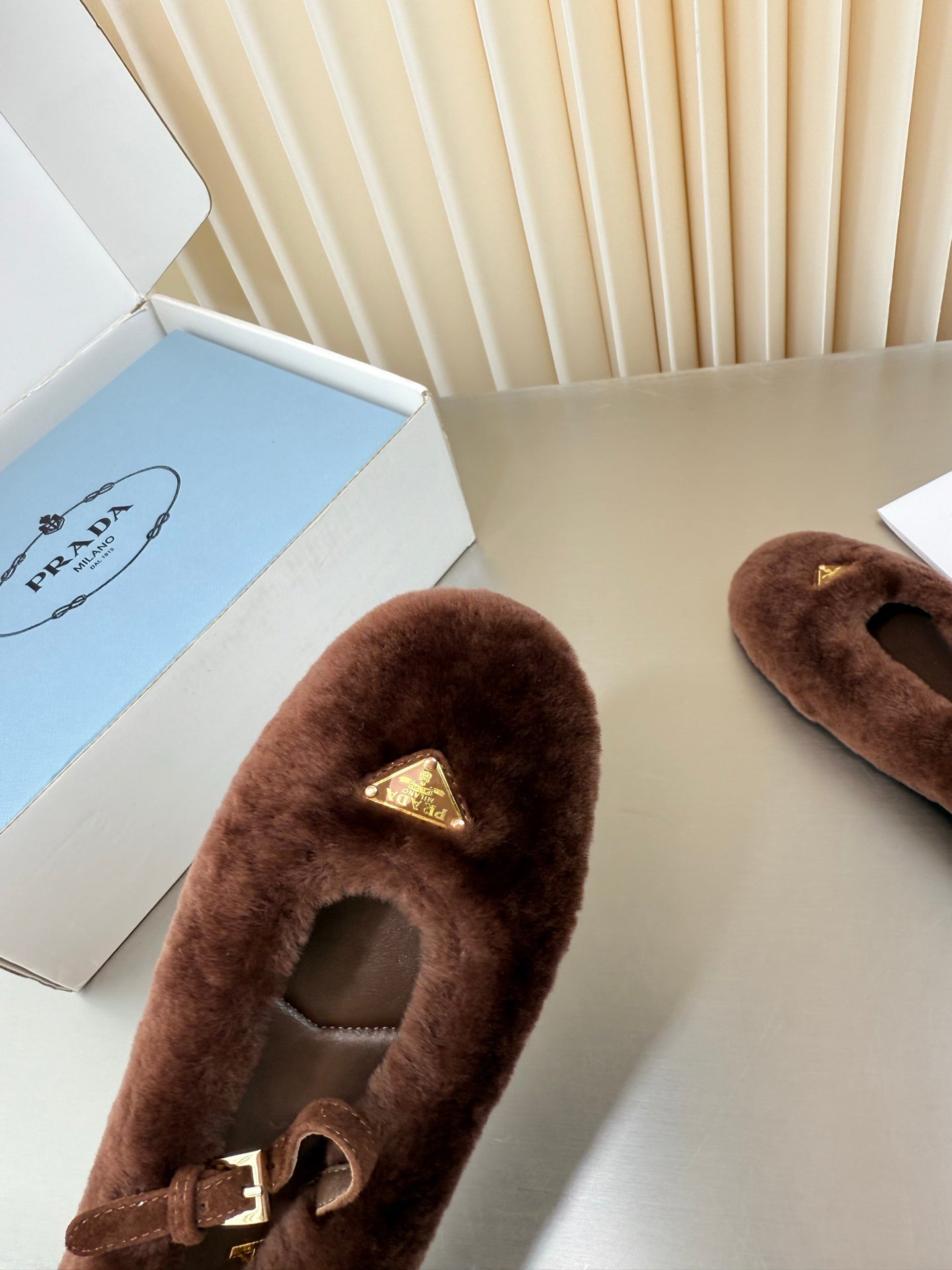 PRADA 26S MARY JANE BALLET IN DARK BROWN SHEARLING