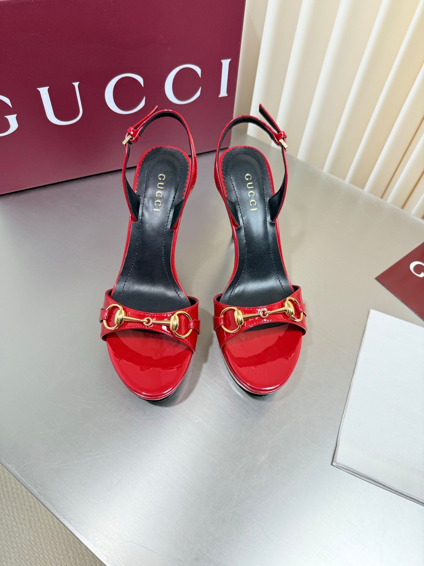 GUCCI 26S SLINGBACK PUMP 105 MM IN RED GLOSSY CALFSKIN
