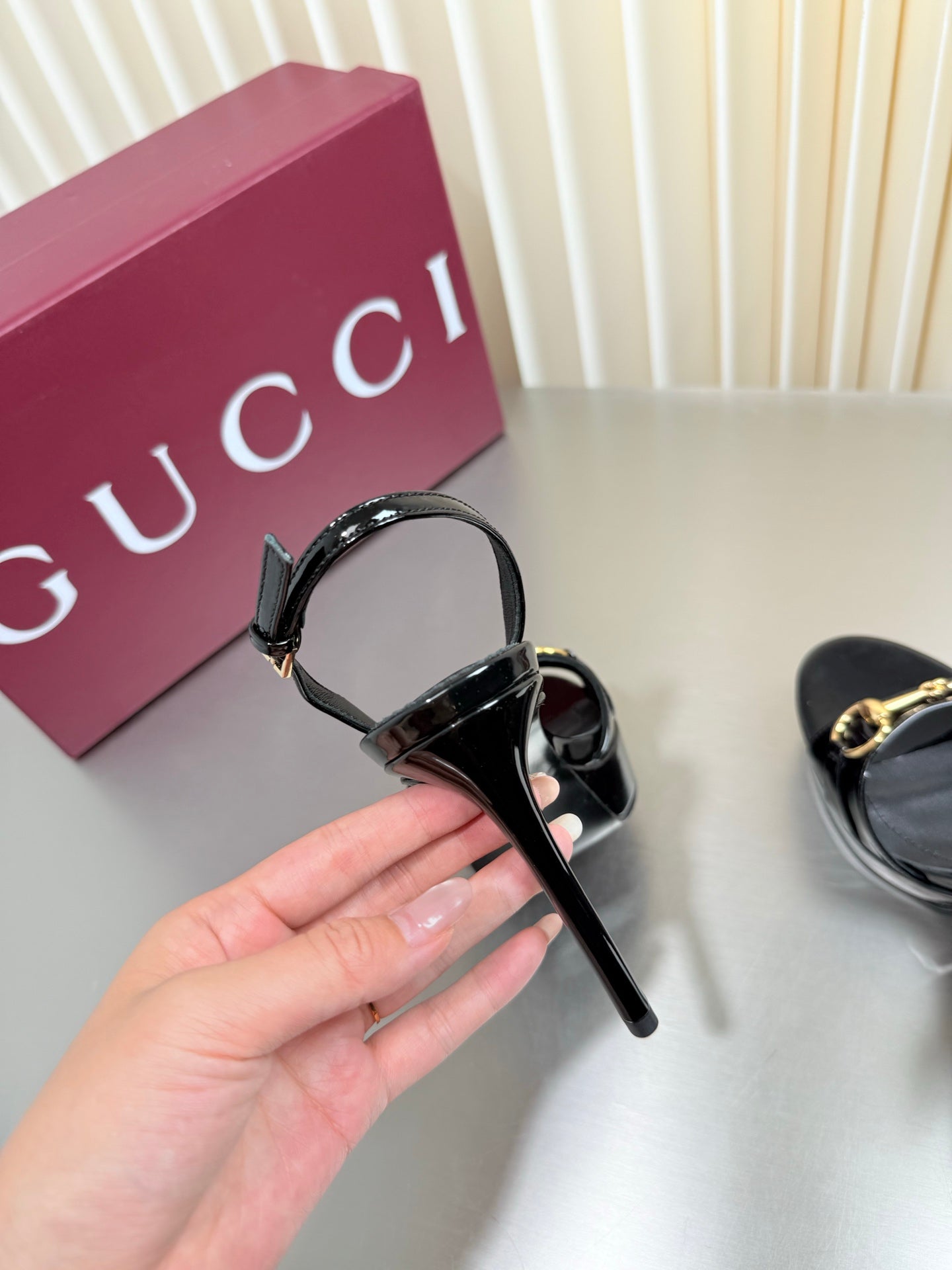 GUCCI 26S SLINGBACK PUMP 105 MM IN BLACK GLOSSY CALFSKIN