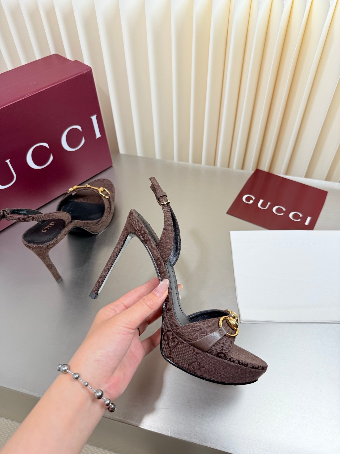 GUCCI 26S SLINGBACK PUMP 105 MM IN DARK BROWN GG CANVAS