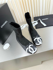 CHANEL 26S ANKLE BOOTS IN BLACK CALFSKIN AND SUEDE SQUARE TOE