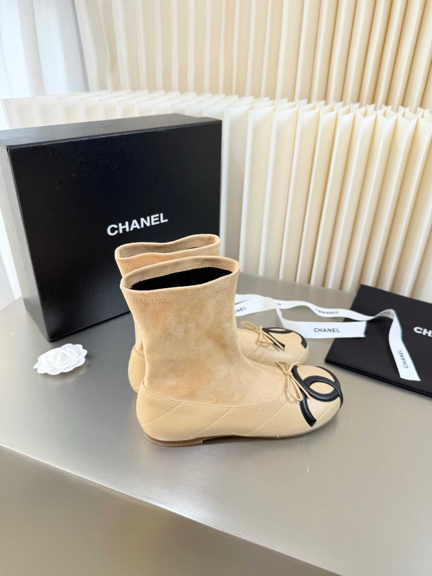 CHANEL 26S ANKLE BOOTS IN BEIGE CALFSKIN AND SUEDE SQUARE TOE