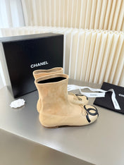 CHANEL 26S ANKLE BOOTS IN BEIGE CALFSKIN AND SUEDE SQUARE TOE