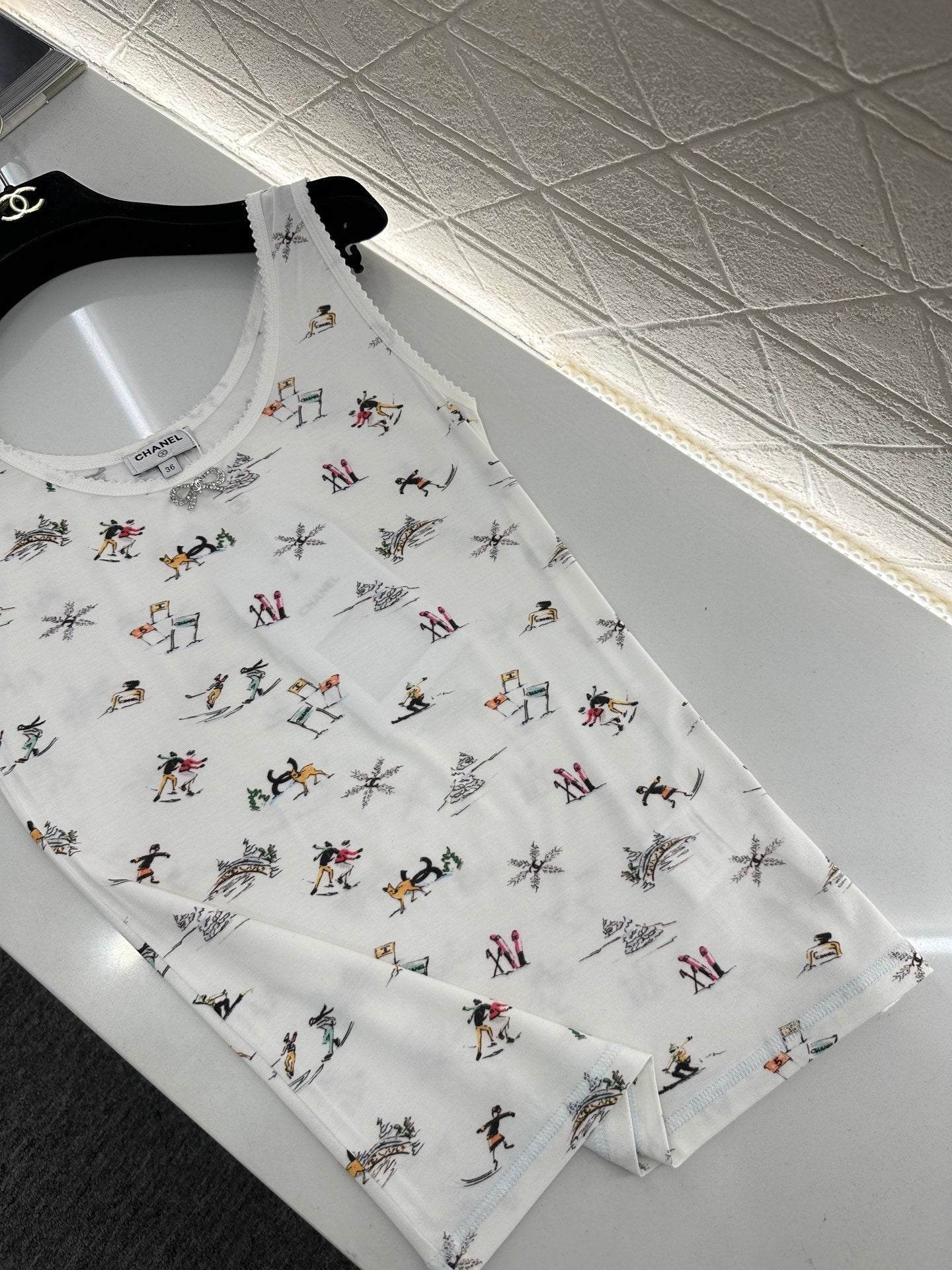 CHANEL 25S TANK TOP 407