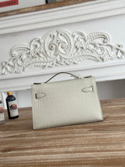 HM 26S KELLY MINI 22MM IN MILKY WHITE CROC EMBOSSED CALFSKIN GOLD KELLY BUCKLE