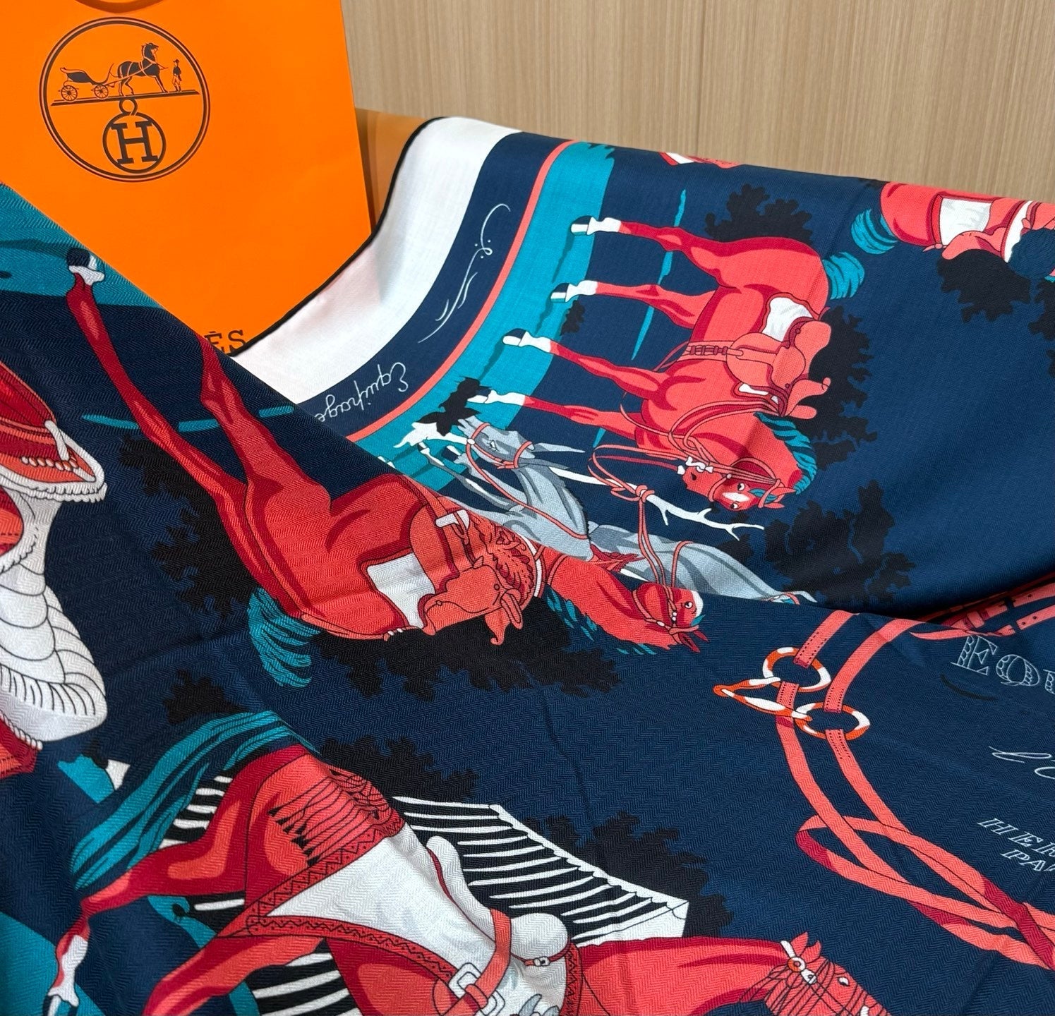 HERMES 26S SCARF 140 IN CASHMERE AND SILK 305964