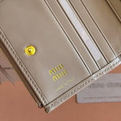 MIUMIU 26S SMALL MATELASSE CARD HOLDER 11 IN LIGHT BROWN CALFSKIN GOLD HARDWARE