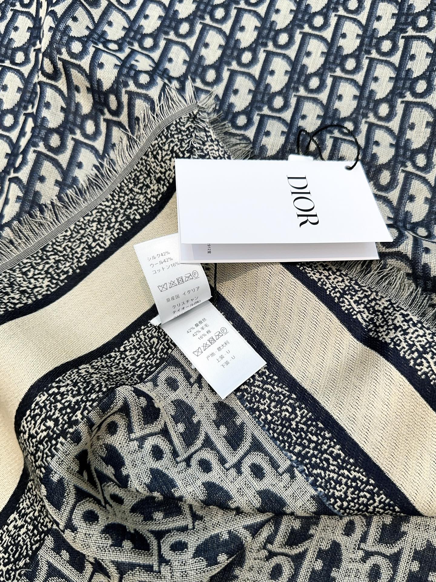DIOR 26S SCARF 140 IN CASHMERE AND SILK 513544