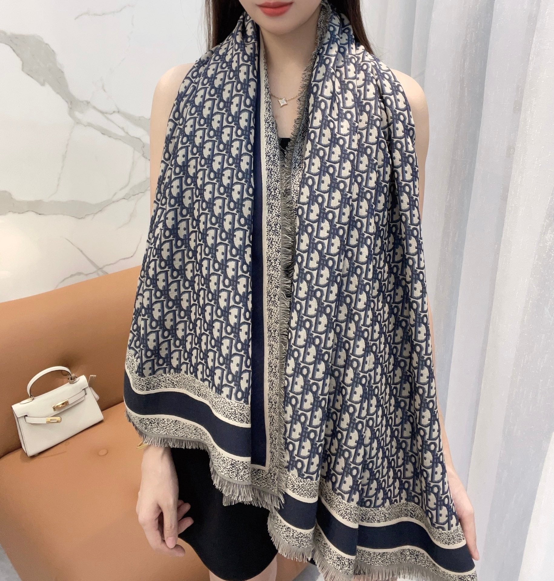 DIOR 26S SCARF 140 IN CASHMERE AND SILK 513544