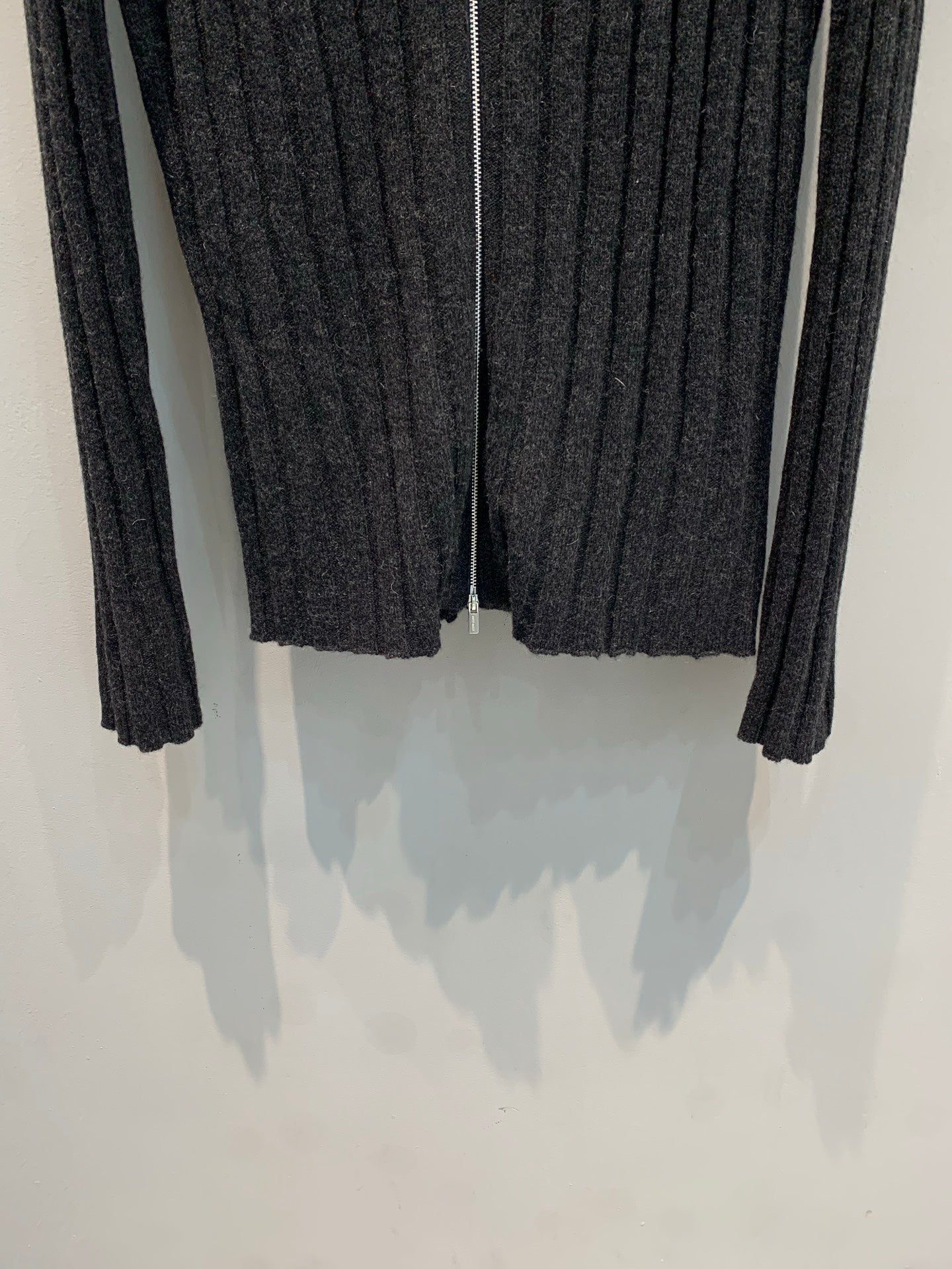 MIUMIU CARDIGAN STYLE 753