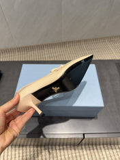 PRADA 26S POINTED TOE HEELS 75MM IN BEIGE CALFSKIN WITH BOW