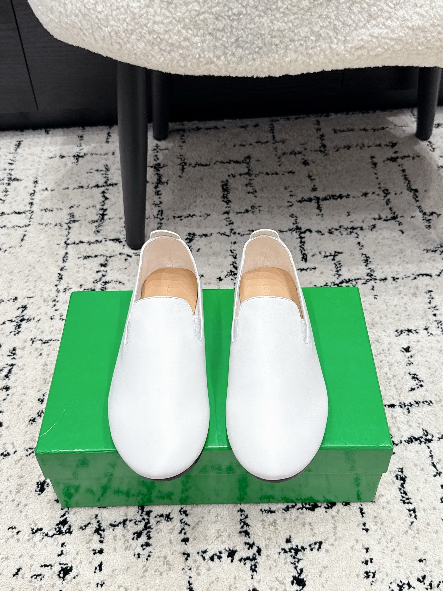 BOTTEGA VENETA 26S FLAT LOAFERS IN WHITE CALFSKIN
