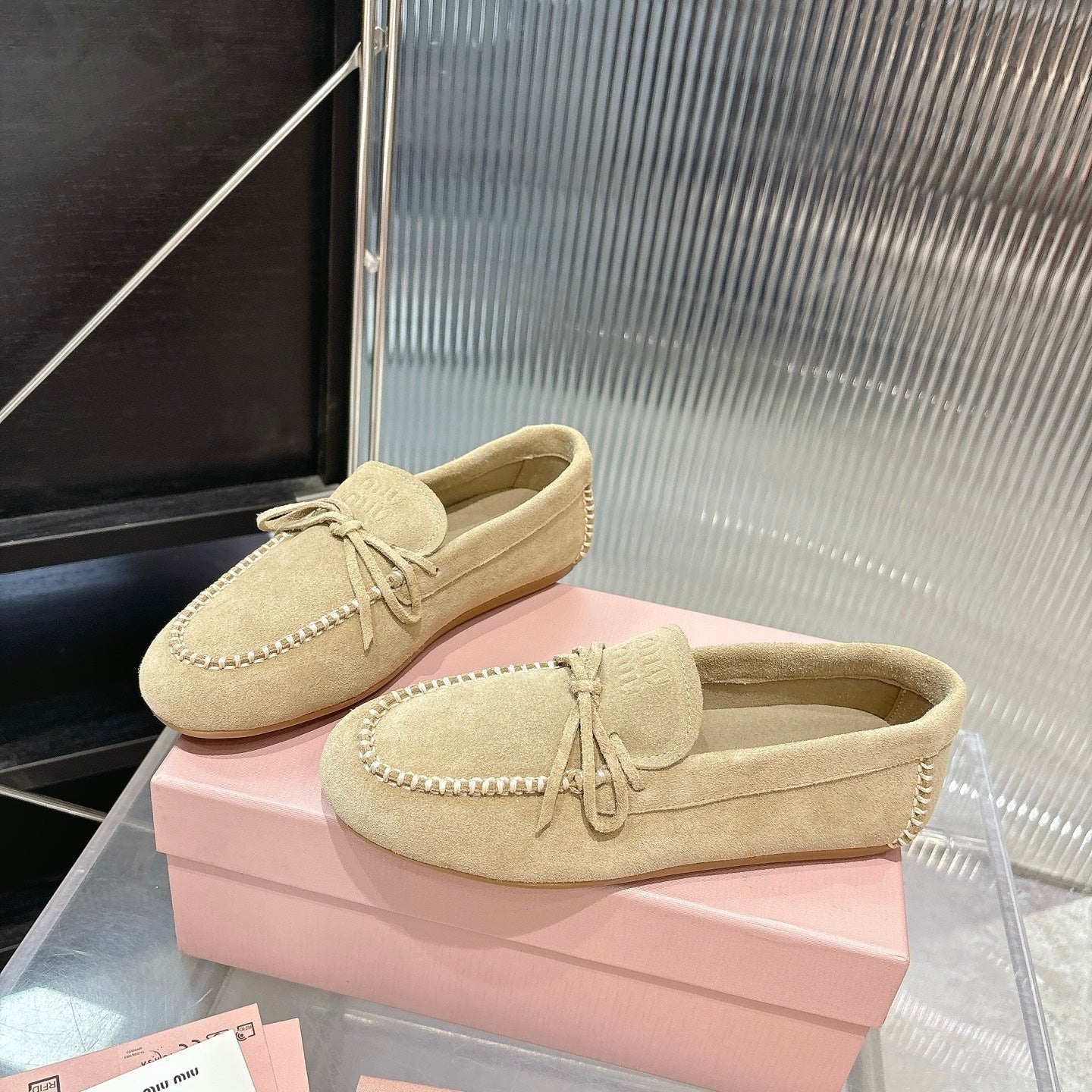 MIUMIU 26S LOAFERS IN LIGHT BROWN SUEDE WITH BOW
