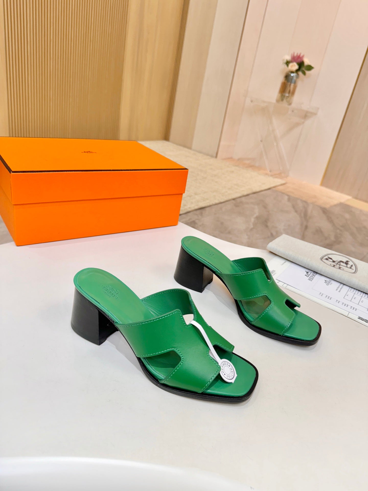 HM 26S HELIA SANDAL 70MM IN GREEN CALFSKIN