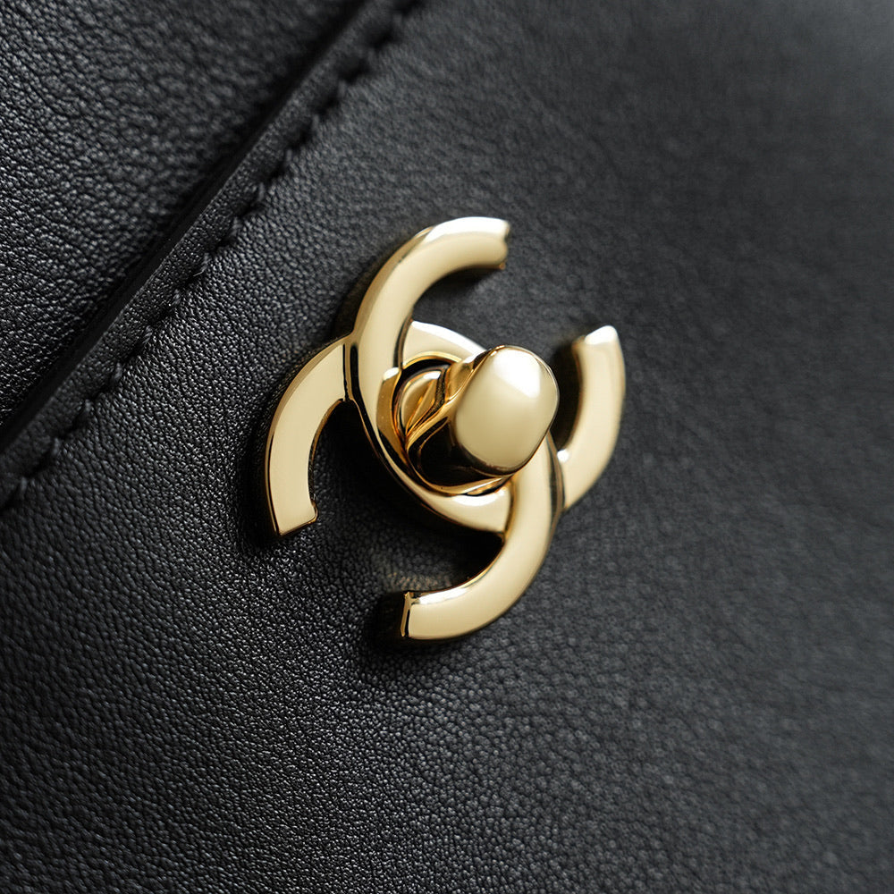 CHANEL 26S CERF TOTE BAG 39 IN BLACK CALFSKIN GOLD HARDWARE