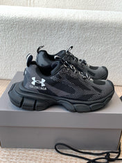 UNDER ARMOUR 3XL KNIT SNEAKER IN BLACK AND WHITE POLYESTER