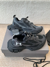 UNDER ARMOUR 3XL KNIT SNEAKER IN BLACK AND WHITE POLYESTER