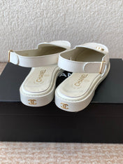 CC MOCCASIN SLINGBACK IN WHITE PATENT CALFSKIN