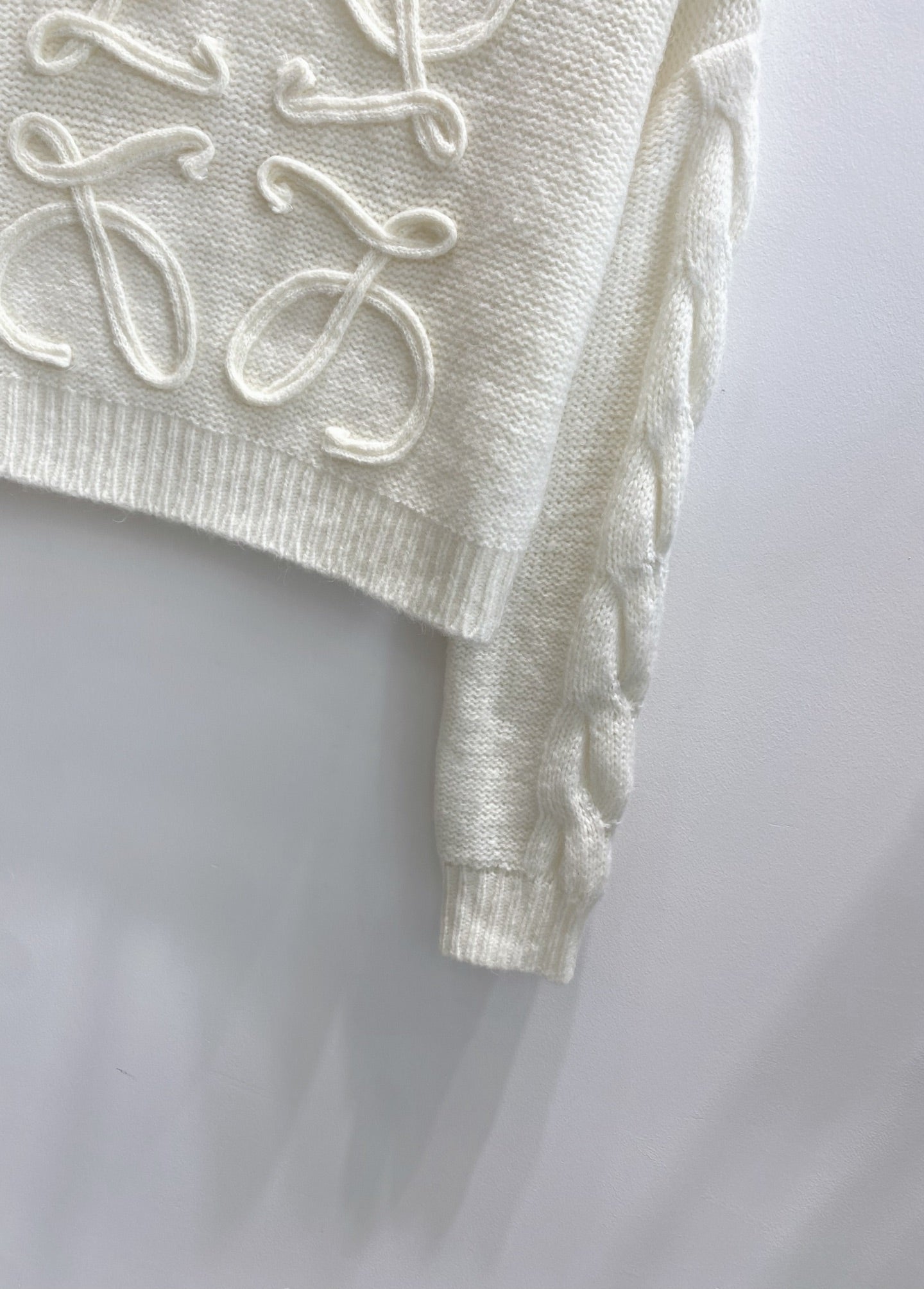 LOEWE 26S CABLE-KNIT SWEATER 622