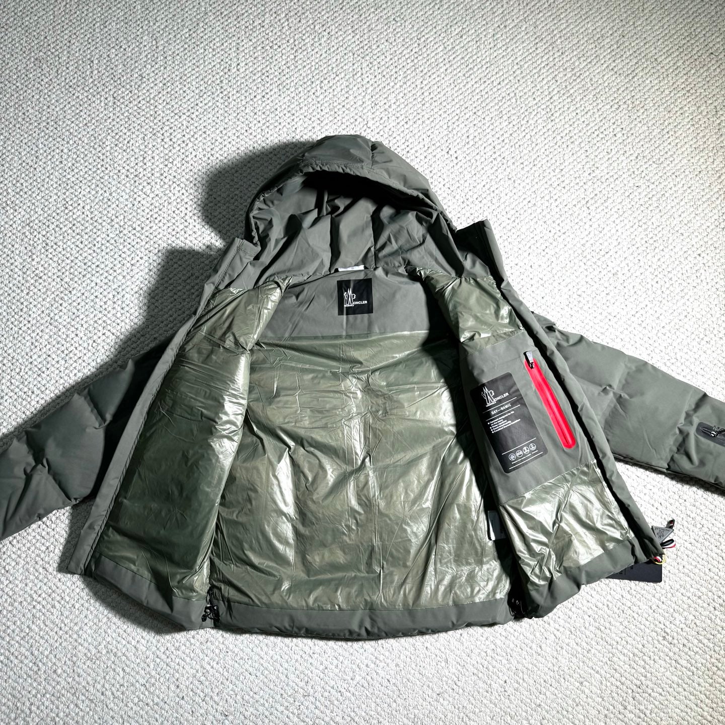 MONCLER 25S DOWN JACKET 425