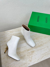 KNOT ANKLE BOOT IN WHITE CALFSKIN WITH GOLD METAL HEEL 9 CM