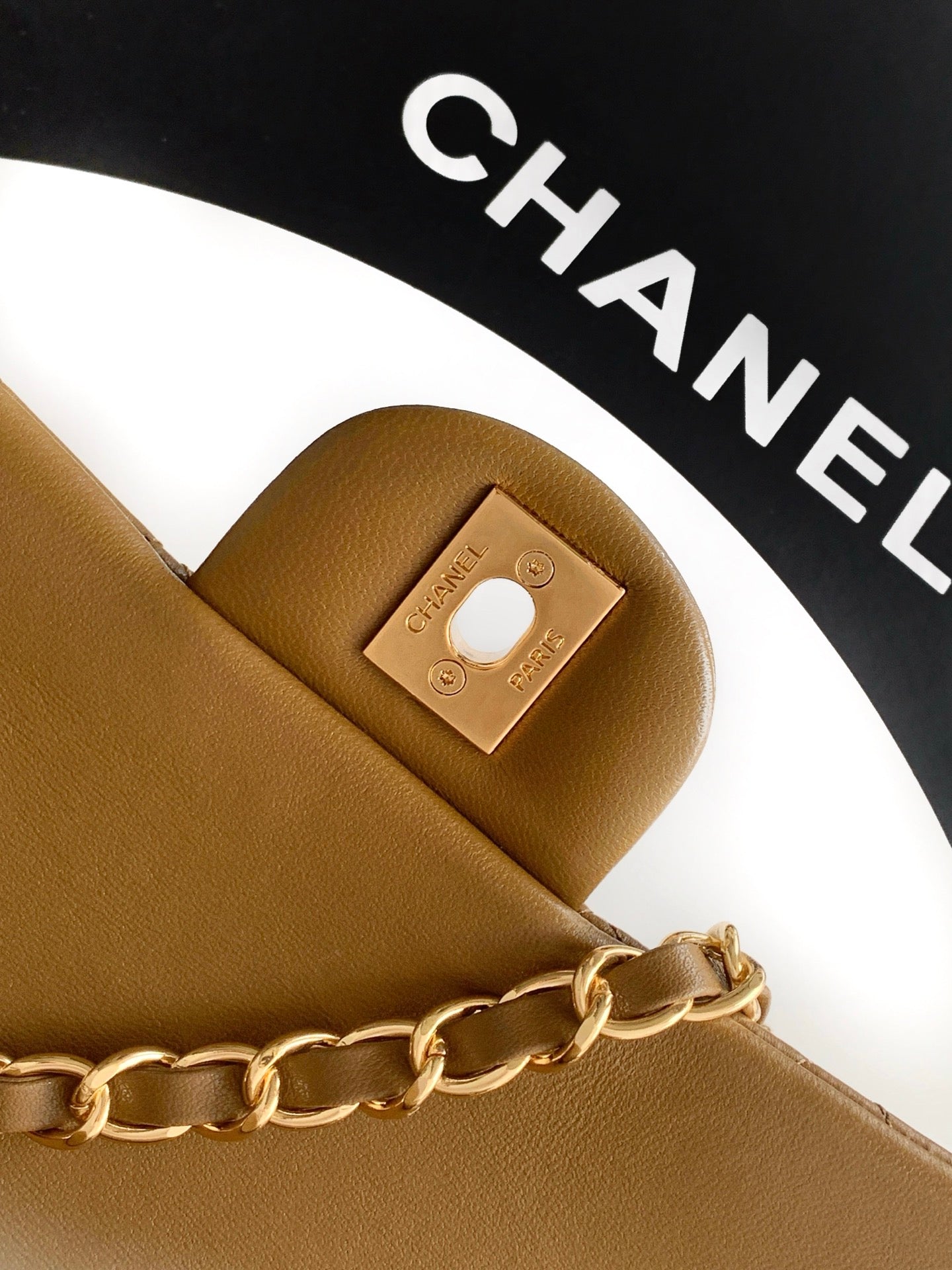 CHANEL 26S QUILTED CLASSIC FLAP MEDIUM BAG 25 IN KHAKI BROWN LAMBSKIN GOLD HARDWARE